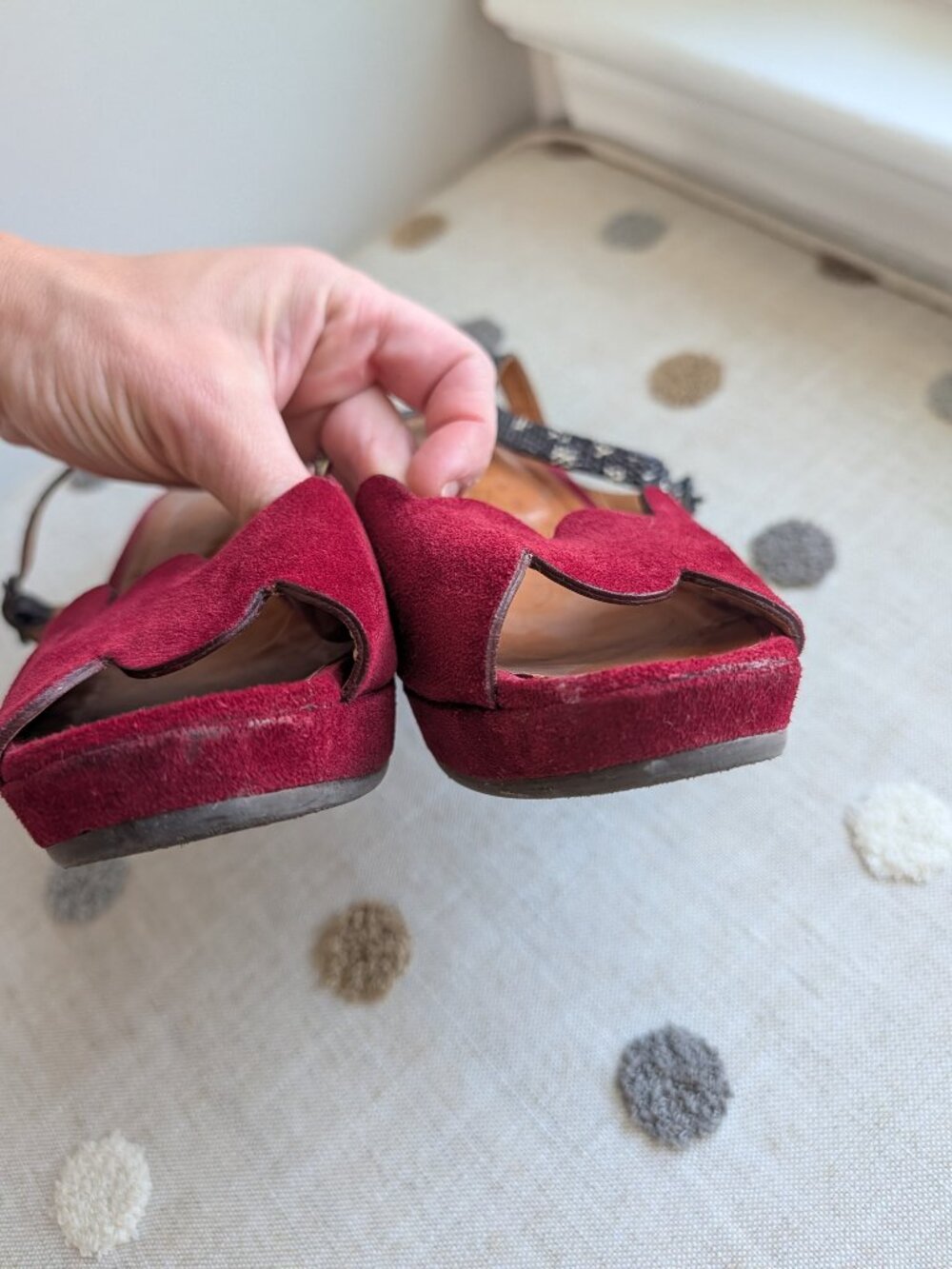 Chie Mihara Scalloped Suede Ankle Strap Sandals Heels US 7.5 / EU 37.5 - Picture 4 of 9